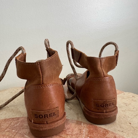 sorel Women's Tan Leather Torpeda lace ii Sandal Size 7 - Picture 3 of 5